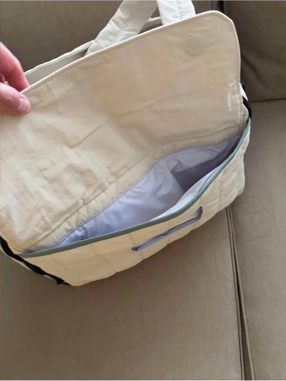 bags mart spacious cream